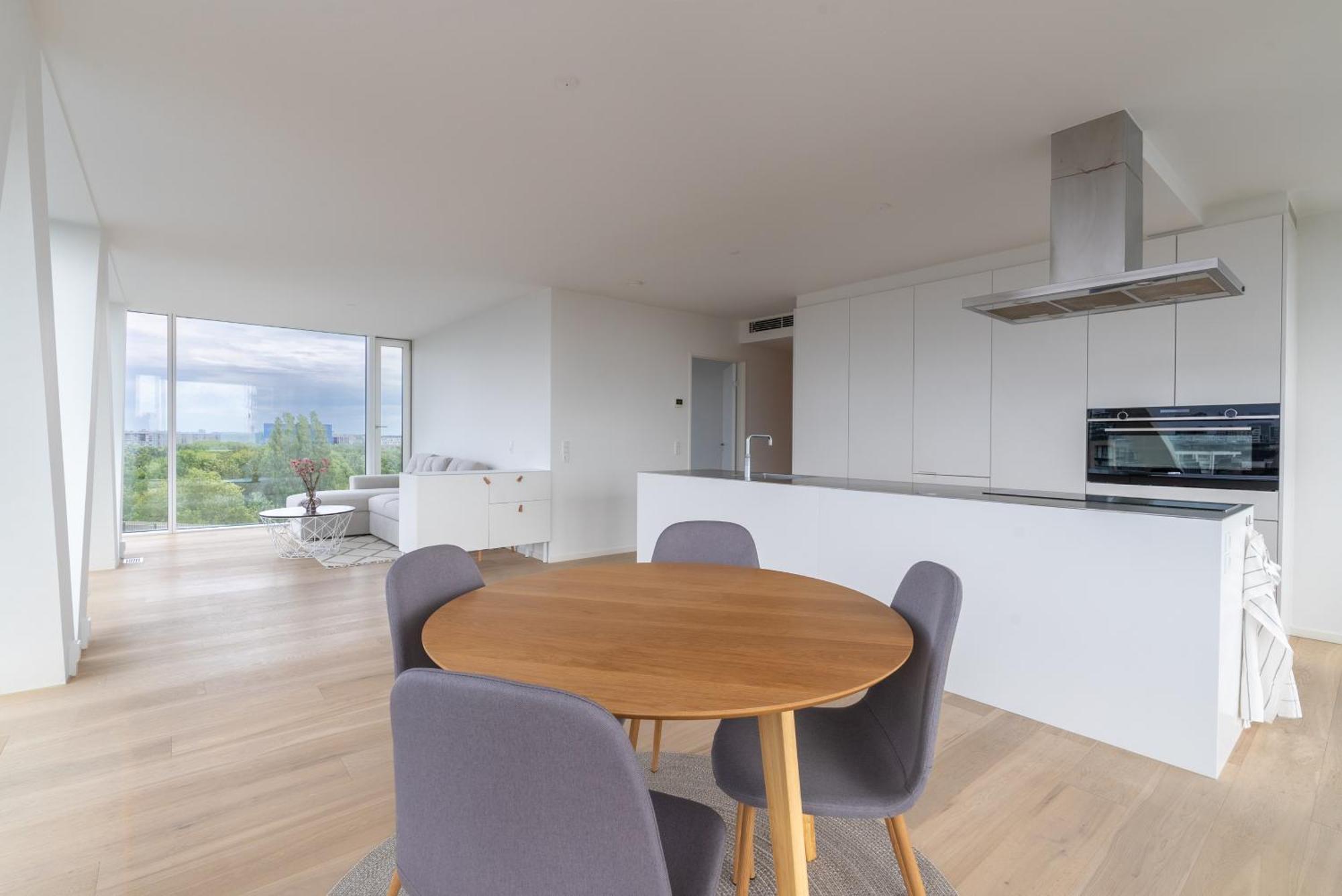 In With Water View Appartement *